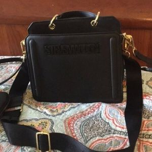 New Steve Madden BlackBevlyn crossbody